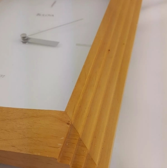 Vintage Bulova wall clock 1980s Wall Decor Rectangular Wood Wooden Modern - Picture 3 of 4